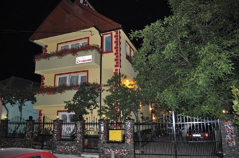 Cazare in Baia Mare - PENSIUNE 3* CREMONA - Baia Mare Cazare in Baia Mare - PENSIUNE 3* CREMONA - Baia Mare