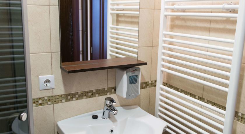 Cazare in Baia Mare - HOTEL DALLAS - Negresti Oas Cazare in Baia Mare - HOTEL DALLAS - Negresti Oas