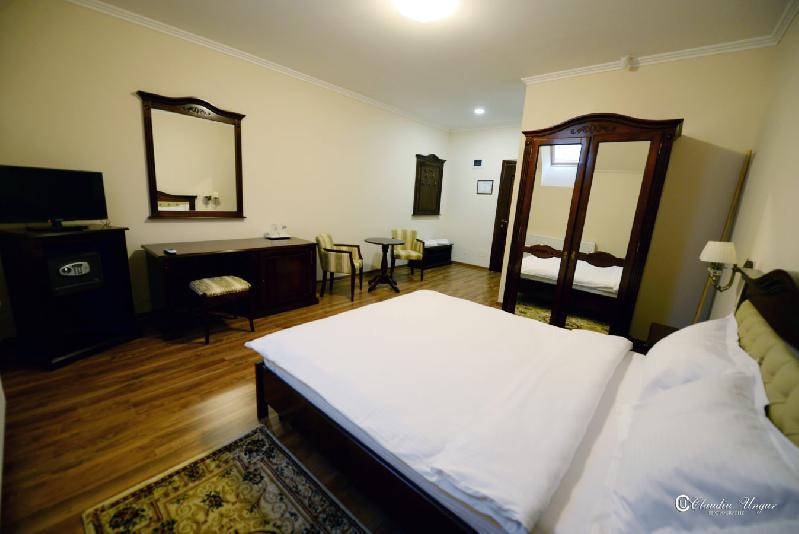 Cazare in Baia Mare - HOTEL DALLAS - Negresti Oas Cazare in Baia Mare - HOTEL DALLAS - Negresti Oas