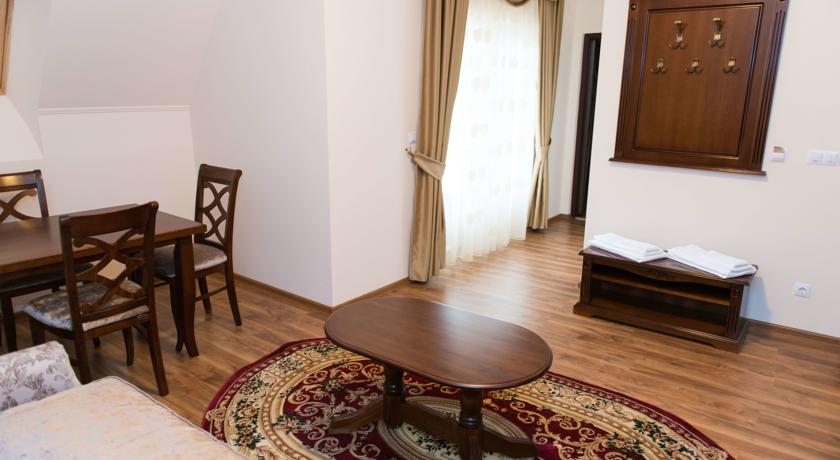 Cazare in Baia Mare - HOTEL DALLAS - Negresti Oas Cazare in Baia Mare - HOTEL DALLAS - Negresti Oas