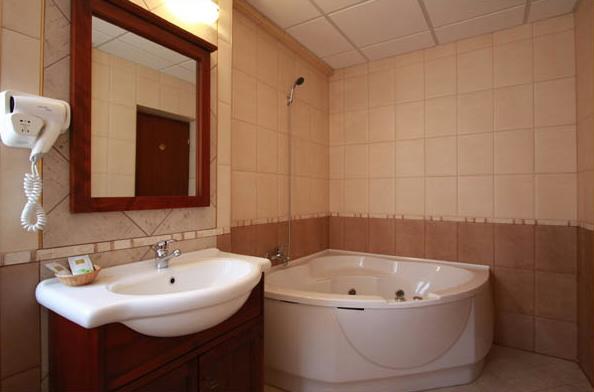 Cazare in Baia Mare - HOTEL MARA - Baia Mare Cazare in Baia Mare - HOTEL MARA - Baia Mare