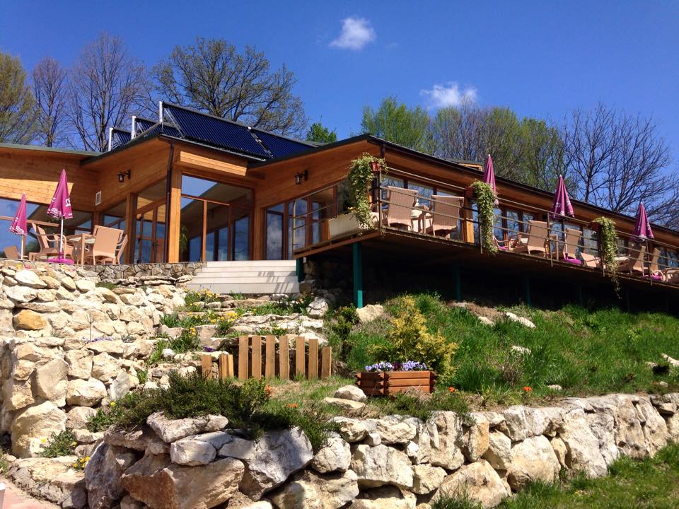 Cazare in Baia Mare - COMPLEX LA NUCI - Satu Nou De Jos Cazare in Baia Mare - COMPLEX LA NUCI - Satu Nou De Jos