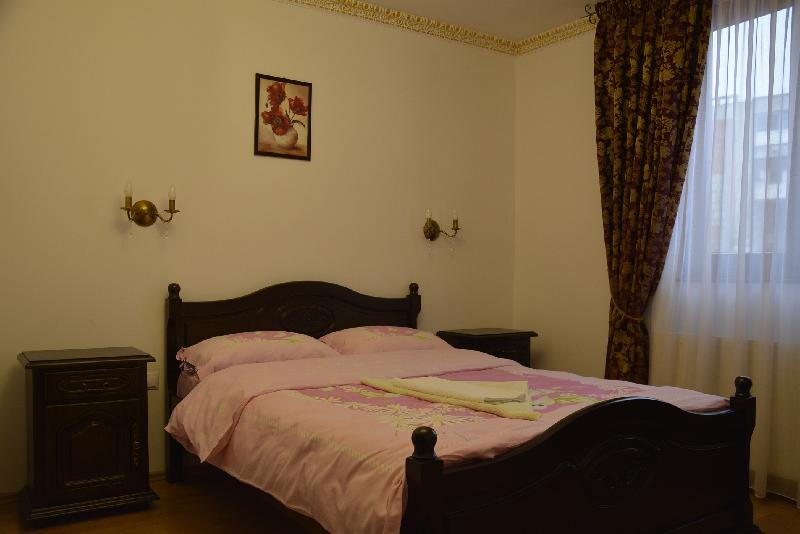 Cazare in Baia Mare - Pensiune Floris - Baia Mare Cazare in Baia Mare - Pensiune Floris - Baia Mare