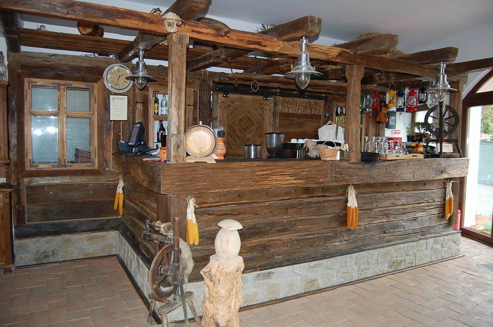 Cazare in Baia Mare - HANUL TEILOR - Danesti Cazare in Baia Mare - HANUL TEILOR - Danesti