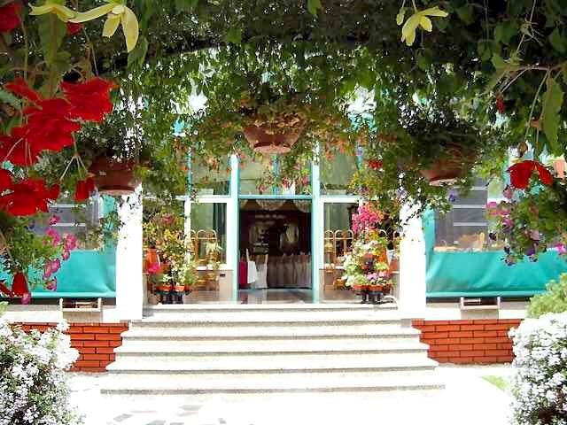 Cazare in Baia Mare - HOTEL CARPATI - Baia Mare Cazare in Baia Mare - HOTEL CARPATI - Baia Mare