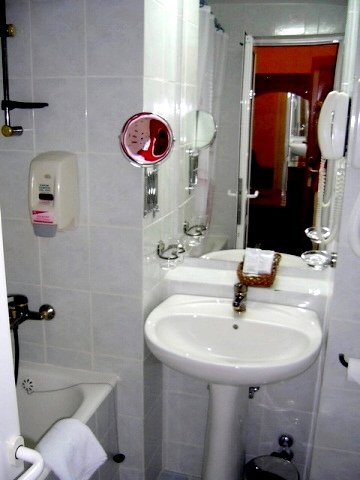 Cazare in Baia Mare - HOTEL CARPATI - Baia Mare Cazare in Baia Mare - HOTEL CARPATI - Baia Mare