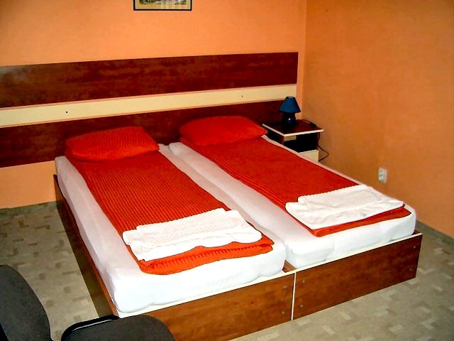 Cazare in Baia Mare - HOTEL CLUB SPOTIV - Baia Mare Cazare in Baia Mare - HOTEL CLUB SPOTIV - Baia Mare